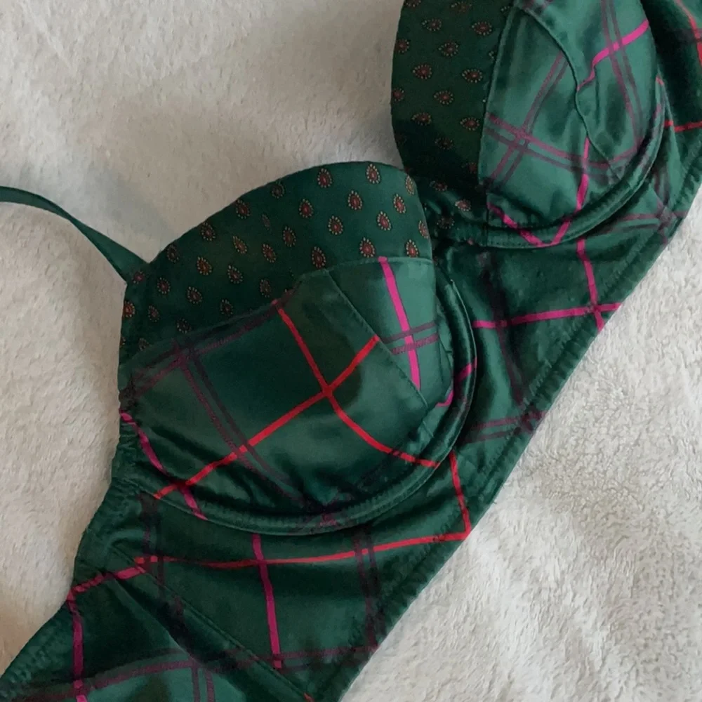 Bra - Picture 2 of 2
